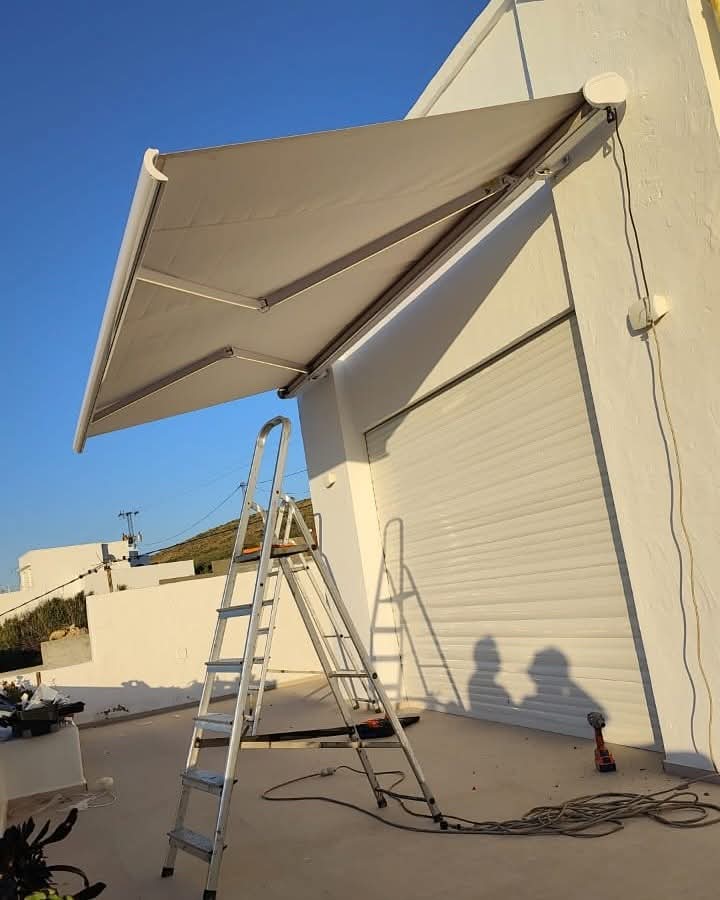 Stores et protection solaire — Tunis Connect DomoticS, Tunisie